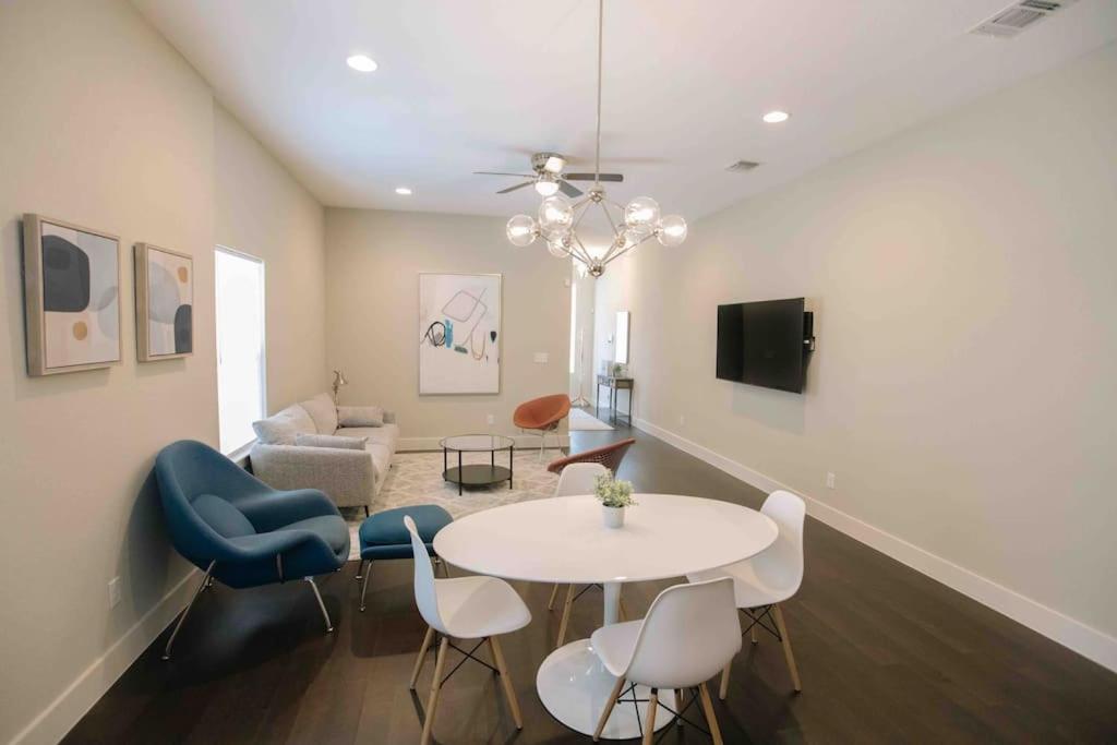 Spacious, Sleeps 6, St Phillips, King Bed San Antonio Eksteriør billede
